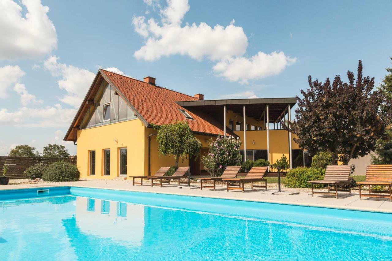 Vila Izabela Križevci pri Ljutomeru Esterno foto