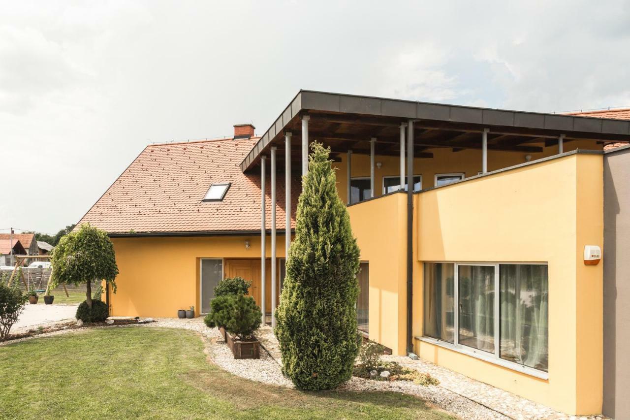 Vila Izabela Križevci pri Ljutomeru Esterno foto